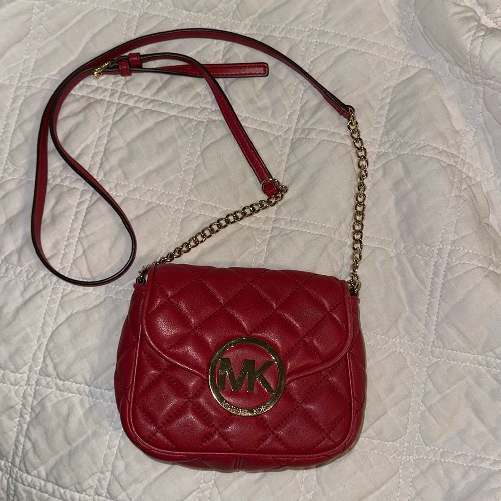 Micheal Kors adorable gently worn red with gold chain